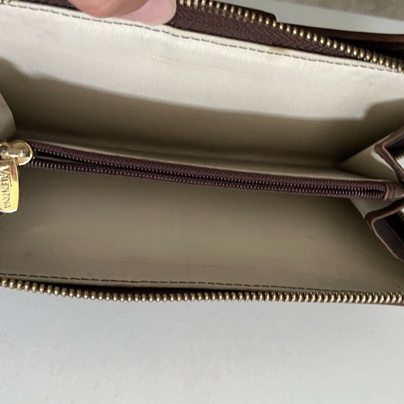 VTG Valentina Brown Leather Wallet with Gold Accent EUC. - Picture 11 of 16
